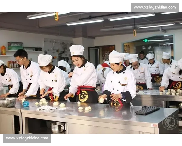 成都烘焙比赛精彩纷呈 烘焙高手齐聚一堂展现绝技